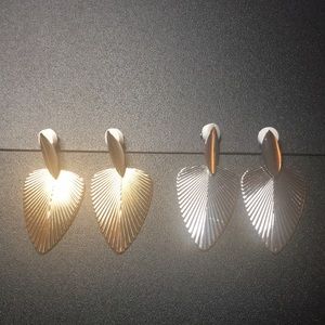 Gold Tone or Silver Tone Earrings